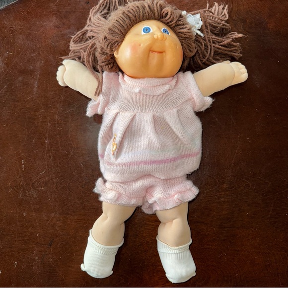 Cabbage Patch 1984 Girl Vintage Brown Hair Blue Eyes Original Outfit Quite Rare - Picture 1 of 15